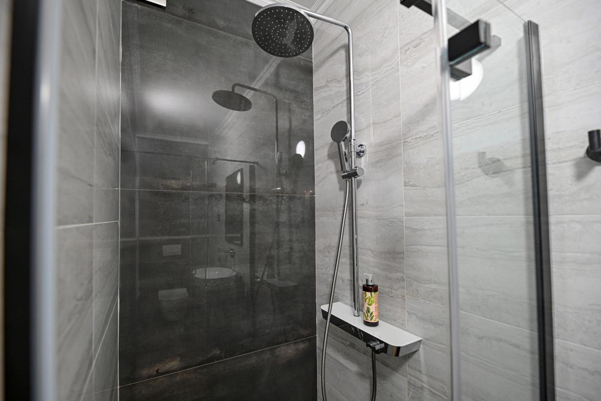 Solemar Luxury Rooms Free Parking Zara Esterno foto